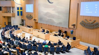 瑞典國會通過修改法律-合法改變性別年齡降至16-歲
