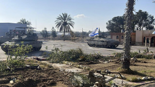 以巴衝突丨以軍坦克開進拉法-控制連接埃及邊境口岸