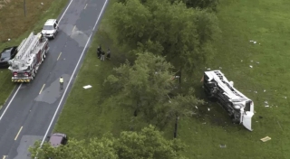 美國佛羅里達州交通事故釀8死40傷-皮卡車司機涉酒駕被捕