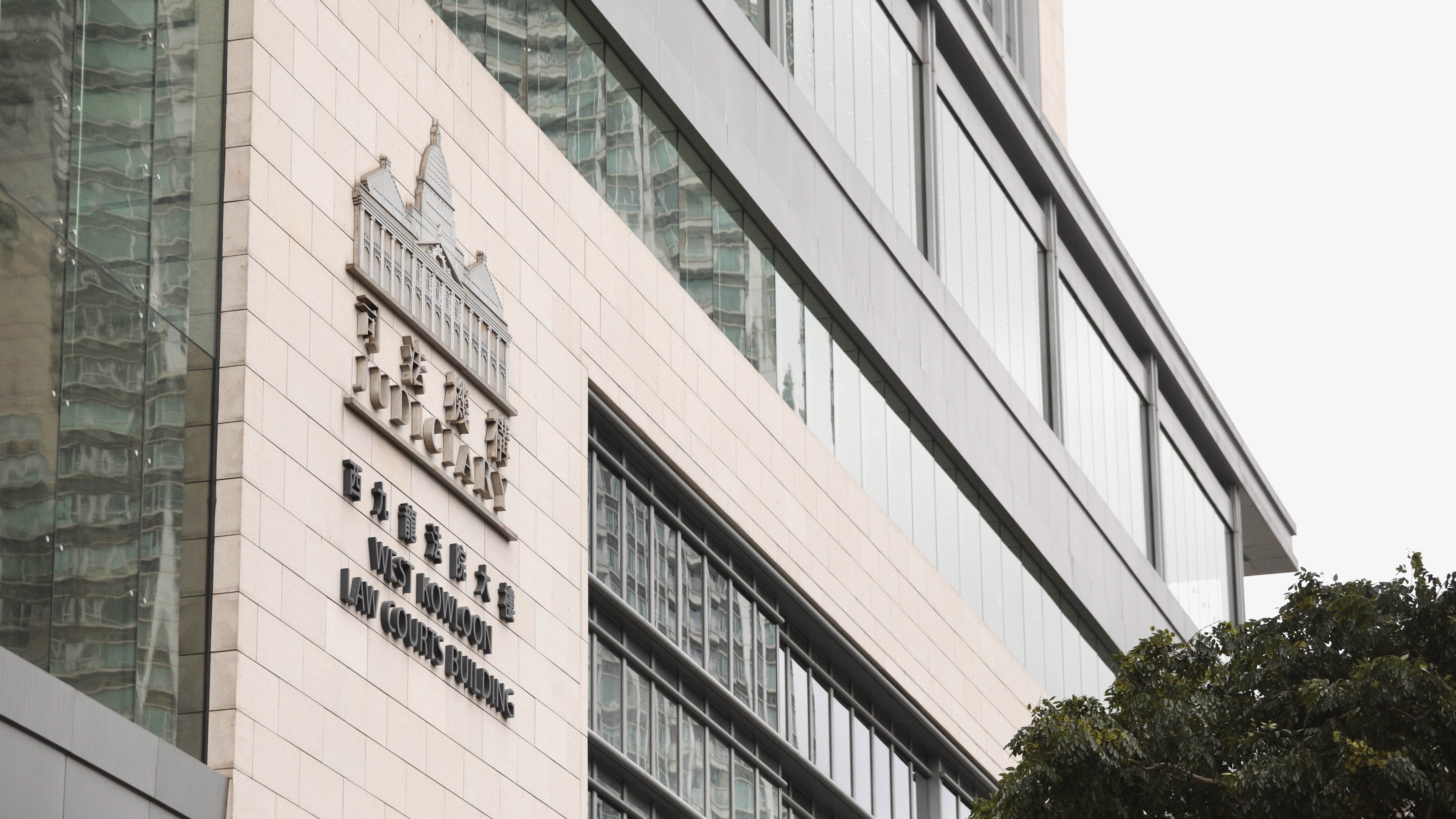 機艙老鼠｜男乘客機艙置物櫃內背囊疑被盜現金　58歲內地男子涉盜竊被捕