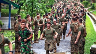 駐沖繩美軍連爆性侵未成年醜聞-沖繩知事指將加劇民眾反美情緒