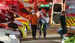 首爾汽車逆行衝上行人路釀9死4傷-涉事司機稱-車自動加速