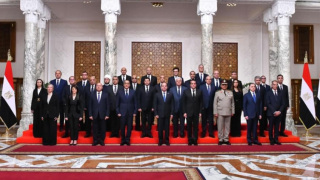 埃及新內閣宣誓就職-塞西指首要任務是減輕物價上漲影響