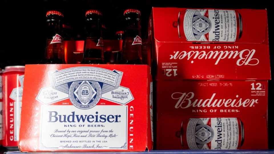 百威亞太跌近半成-去年少賺近33--中國業績未盡潛能