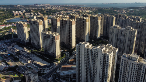 傳撤每月上報-三條紅線-要求-內房股集體爆升-融創飆27