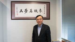 林振昇--打工仔-黑雨期間上班規定難一刀切-黃國指非緊急行業從業員應不上班
