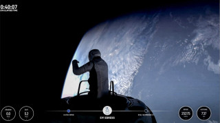 SpaceX兩名非職業太空人出艙-完成人類首次商業太空漫步