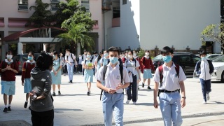 李家超-對有學童輕生感到難過-三層應急機制有優化空間