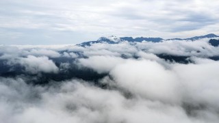 大美嶺南-清遠陽山水吊村-雲端之上-青山巒巒