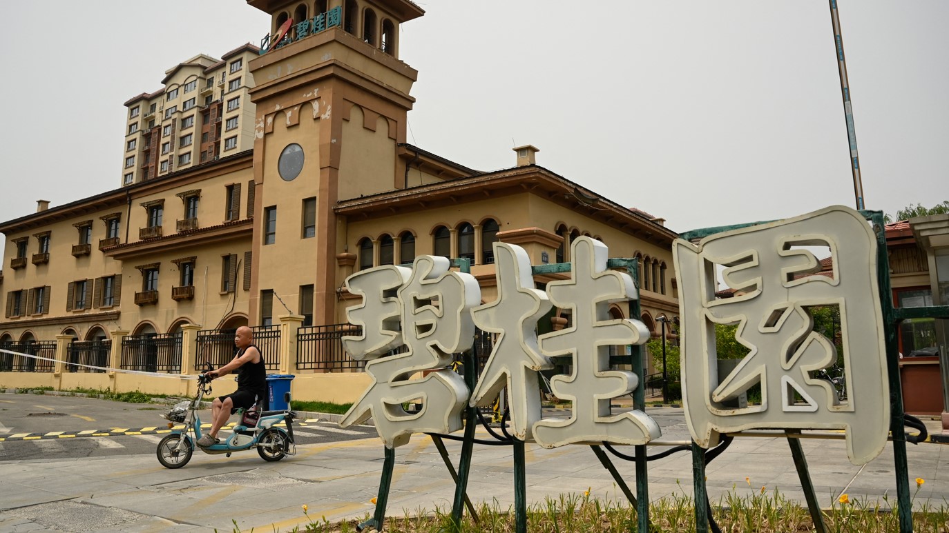 小米研發再投2000億 YU7亮相料7月上市 雷軍：沒30幾萬下不了台
