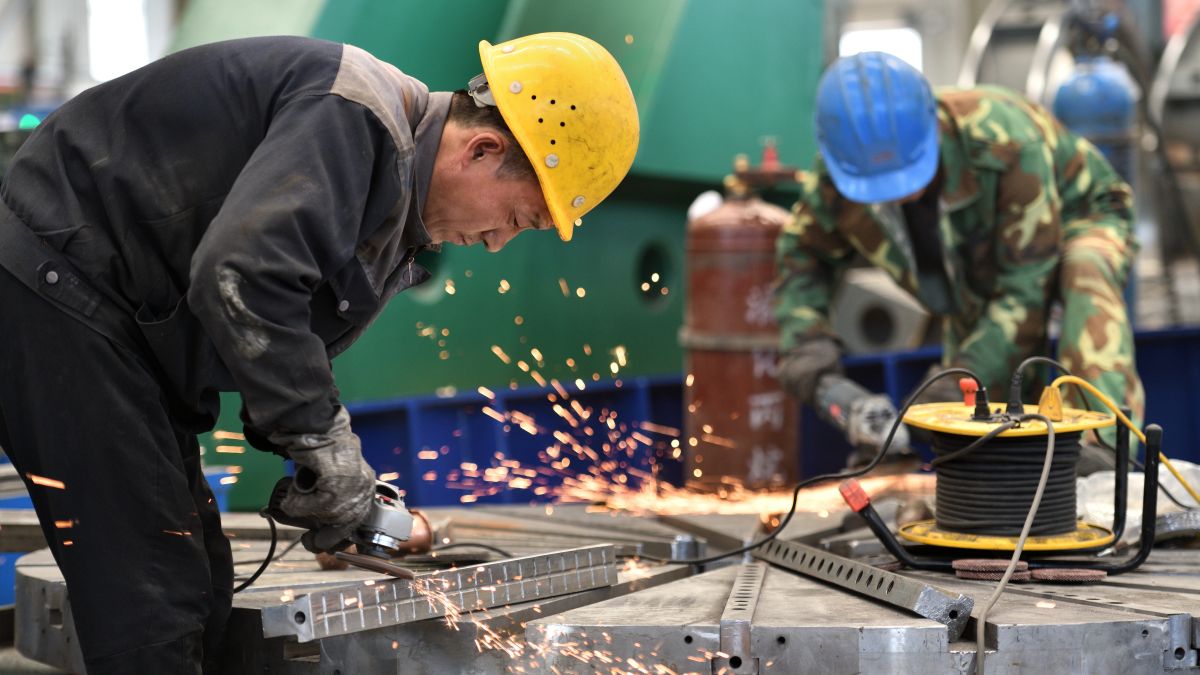 內地經濟丨財新中國2月製造業PMI升至50.8 創近三個月來高位