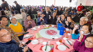 港燈訂製逾萬年糕送贈港島及南丫島居民-送上新年祝福