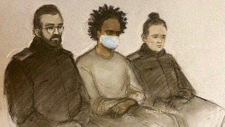 英國紹斯波特持刀殺人案疑犯出庭-承認16項控罪周四判刑