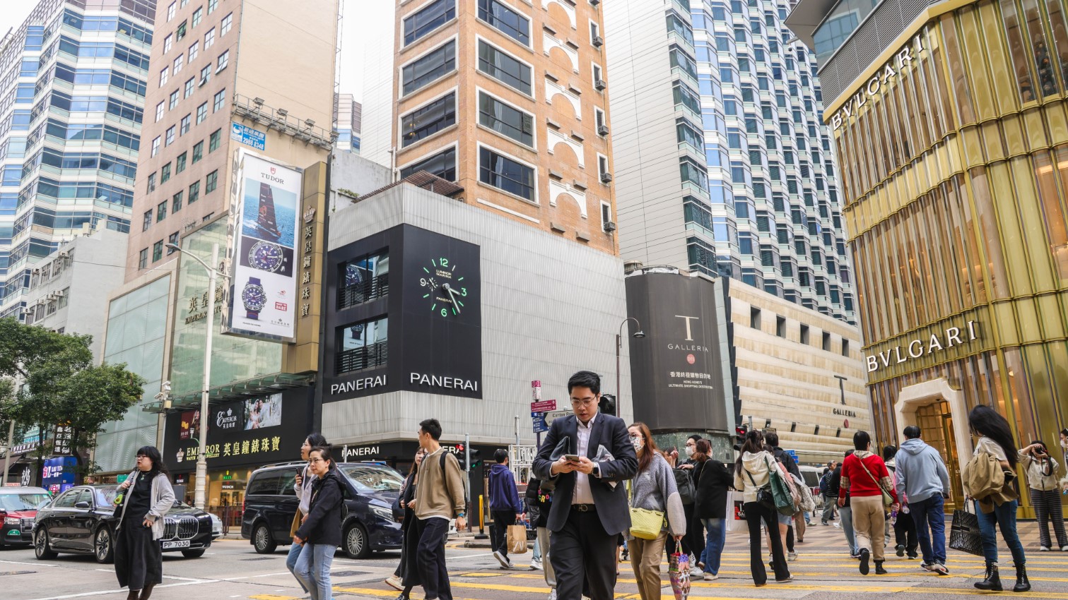 打工仔喜訊｜積金評級：2月MPF人均賺9900元　A股港股基金領漲