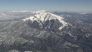 日本御岳火山噴發煙柱高達1200米-福島會津發生地震逾10次