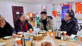 李家超與駐京辦等品嚐地道早餐-勉勵聯絡處人員為香港招商引才