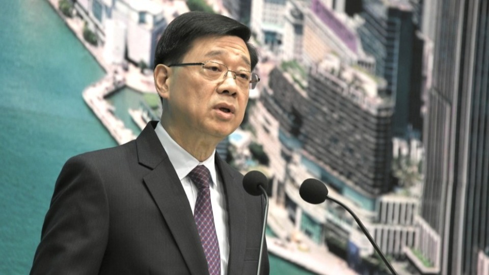 全國兩會︱李家超：團結各界更好發揮香港獨特優勢　打開發展新天地