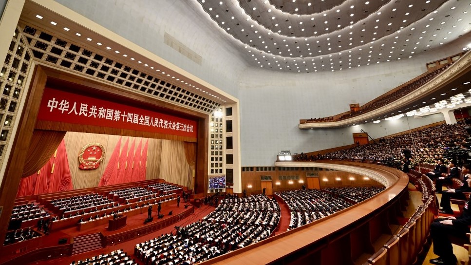 來論｜貫徹落實兩會精神　主動做好「超級聯繫人」