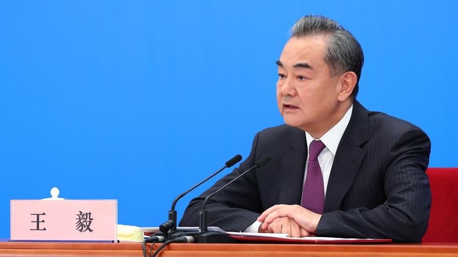 全國兩會｜王毅：過去一年元首外交成果豐碩　2025年將迎來新的高光時刻