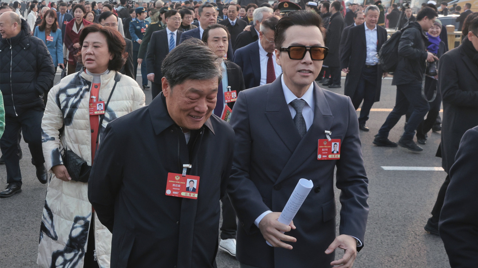 全國兩會︱甄子丹霸氣直斥台媒挖坑提問　強調「統一是必須的」