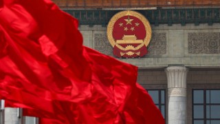 中共中央-國務院印發黨政機關厲行節約條例-公務接待禁供高檔菜餚及煙酒