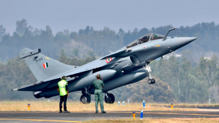 克什米爾衝突-巴稱擊落5架印軍戰機包括法製-陣風--兩國空軍實力如何