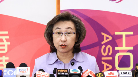 楊何蓓茵-公務員編制-可減則減--審視以人工智能取代人力