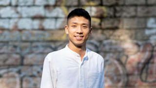 涉將未經授權物品攜離監獄-鄒家成定罪上訴被駁回但改判罰款
