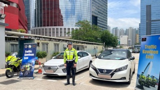 打擊白牌車-警方放蛇2司機涉非法取酬被捕-警告交通意外中客或行人均會失去保障