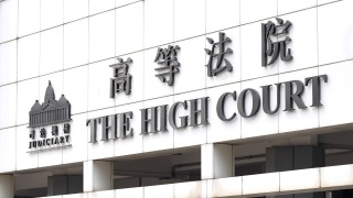 抑鬱主婦攜1歲子燒炭自殺-控方接納認誤殺還押至6-17判刑