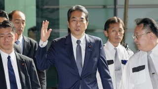日農相自爆從不買米引爭議-宣布請辭獲石破茂接納