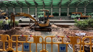 屯門公路爆水管-晚上11時起屯門多處停供食水-逾20屋苑及3間醫院受影響