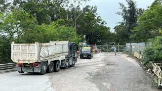 青衣地盤重型貨車突溜前-司機被夾兩車間送院不治