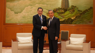 王毅-國際調解院為國際化解爭端提供新選擇-願共同維護亞洲和平穩定