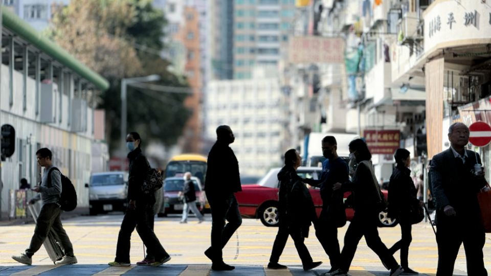 強積金2月整體平穩-打工仔人均暫賺336元-股票基金表現分化