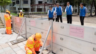 渠務署加強低窪及當風地點防洪措施---強力排水機械人已準備就緒