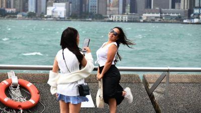 天文台發三號風球至少維持至明中午-改掛八號波機會甚低
