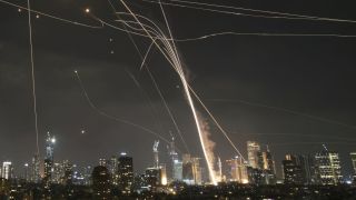 以伊衝突-兩國互相發動空襲-以色列F-35戰機遭擊落機師被虜