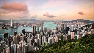 中年女性他鄉奮鬥實錄--飄到香江的雲--港漂媽媽9故事-出版