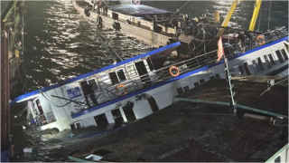 越南下龍灣觀光船翻沉-已致38人死亡