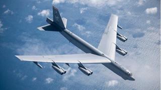 美國達美航空客機險撞B-52轟炸機-機長緊急採取-激進機動-措施