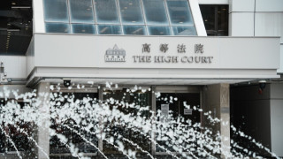 不滿被禁入男性公廁-跨性別人士提覆核獲判勝訴
