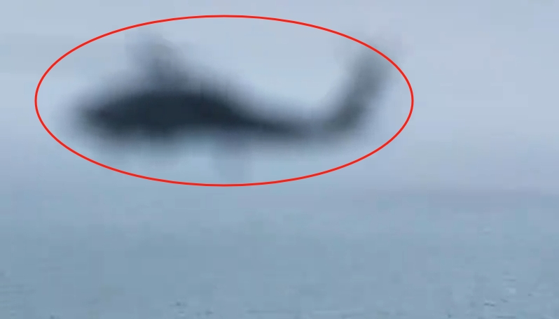 有片｜外艦過台海抵近中國領空挑釁　陸軍飛行員正面對峙驅離外軍
