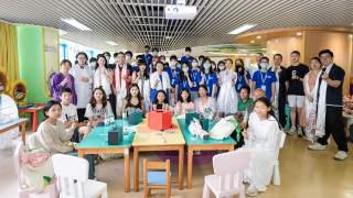 香港深圳青年總會慰問察隅先心病患兒-港青內地傳遞愛心公益