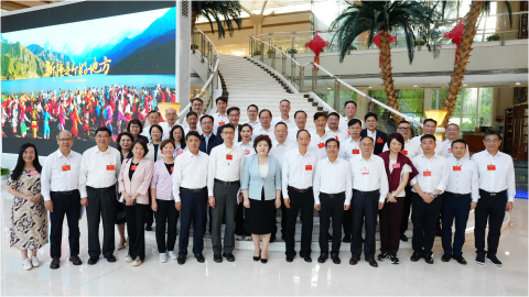 港區人大代表視察組訪問新疆-積極挖掘兩地多方面的合作潛力