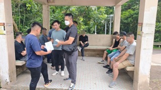 逾10名可疑人士從相思灣登岸-警方帶走8人調查
