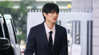 涉非禮女翻譯罪成罰款1-5萬元-日星上村謙信聞判低頭落淚
