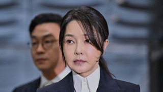 南韓前第一夫人金建希被法院批准拘捕-成憲政史上首對前總統夫婦被捕