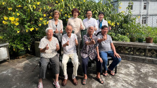 李慧琼陳勇一行往烏蛟騰村-探望抗日烈屬及老戰士遺屬
