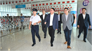 陳國基-上周日總出入境134人次萬創新高-7月訪港旅客較去年升12